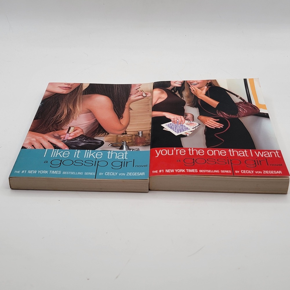 Cecily von‎ Ziegesar Gossip Girl Paperback Lot 1st Edition YA Novels Good